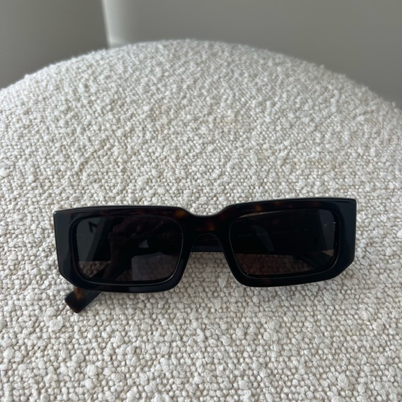 Prada Tortoise Shell Chunky Sunglasses - Picture 2 of 7